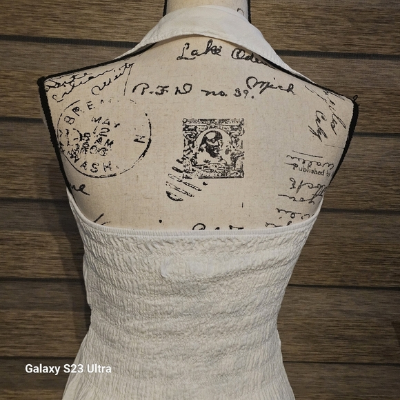 Halter button white Dress - Picture 8 of 12